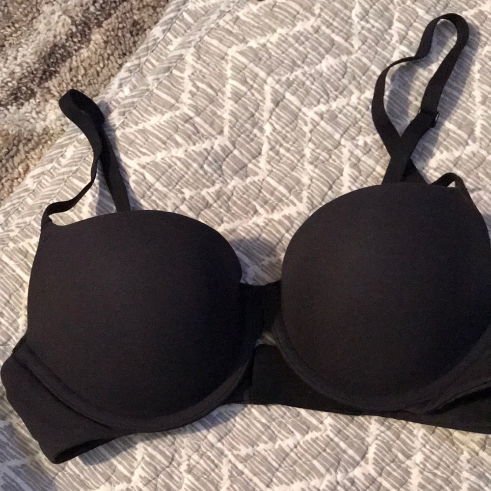 Classic Black Push-Up Bra - Women’s Intimates